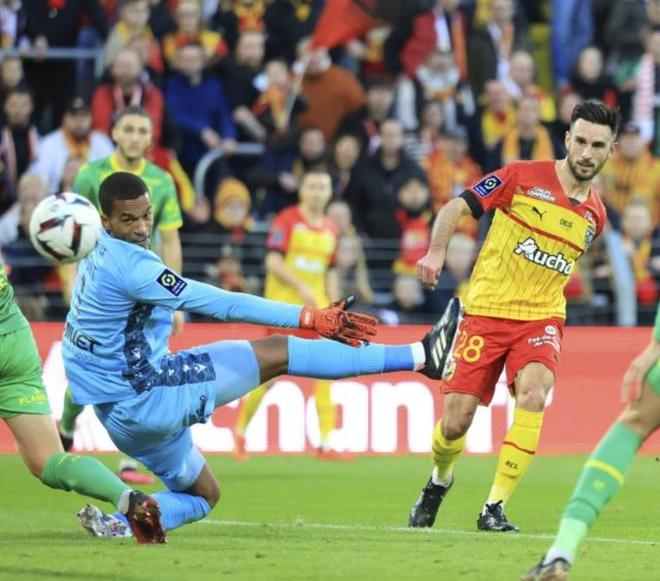 Kaiyun体育中国大陆-关于金州勇士迎法国杯关键赛；加时末段队长鼓劲；底气十足；阵容厚度经受考验的信息-Kaiyun体育中国大陆