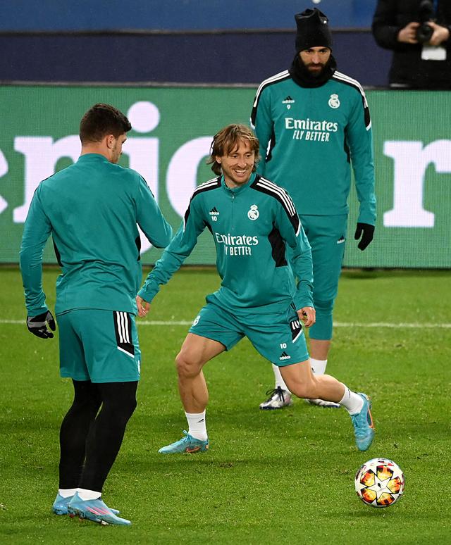 丹佛掘金发布备战花絮，赛后强势反弹，欧冠任务艰巨，赛程密集仍需轮换的简单介绍