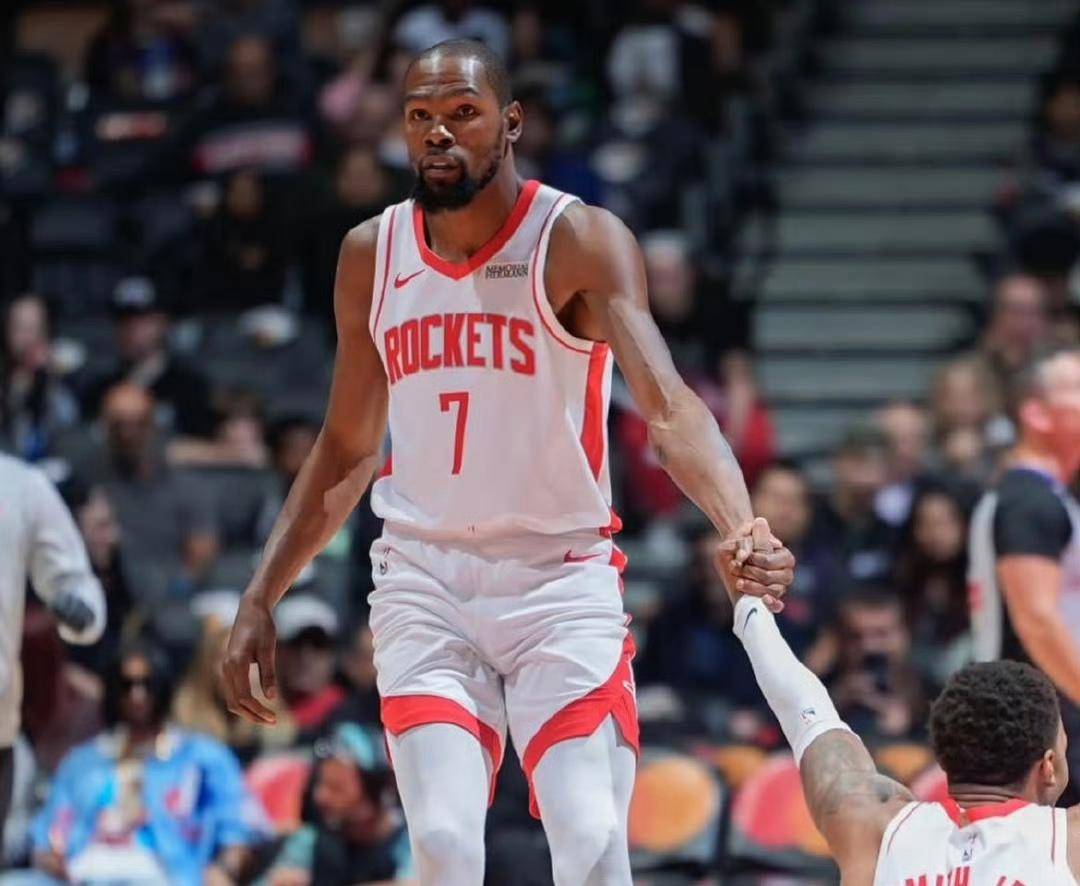 休斯敦火箭赛后调整名单转会期多伦多猛龙回应争议之后，风云突变明尼苏达森林狼窗口期临场应变的简单介绍